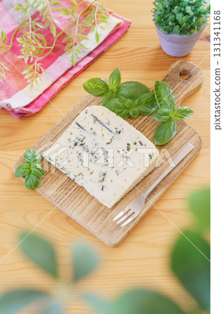 Blue cheese image 131341168