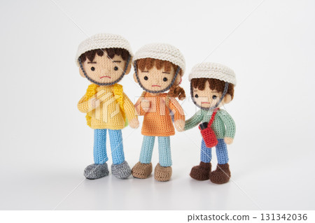 Amigurumi dolls: Natural disasters and evacuation Amigurumi dolls: Natural disasters and evacuation 131342036