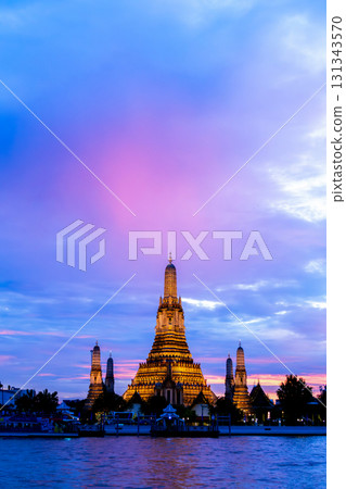 Wat Arun evening view Wat Arun evening view 131343570