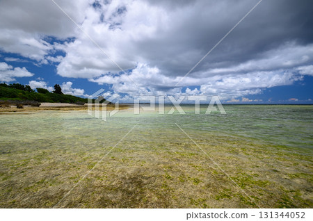 The crystal clear waters of Okinawa The crystal clear waters of Okinawa 131344052