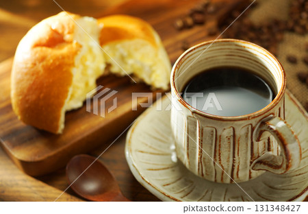Coffee and cream bun 131348427