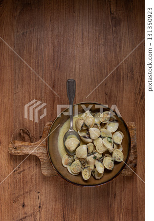 vongole clams, in cream sauce, homemade, top view, no people, vongole clams, in cream sauce, homemade, top view, no people, 131350923