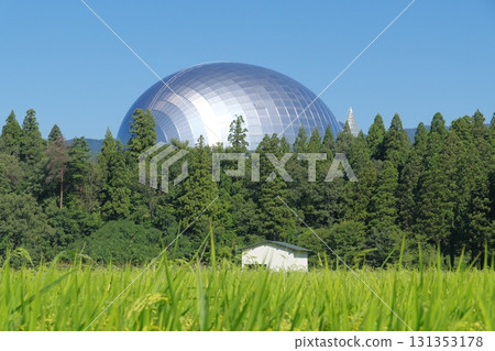 從鄉村看福井縣立恐龍博物館 131353178