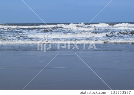 莊內海灘日本海的波濤洶湧 131353557