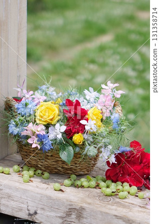 flower arrangement  131358714