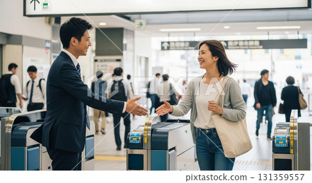 在車站見面 在車站見面 131359557