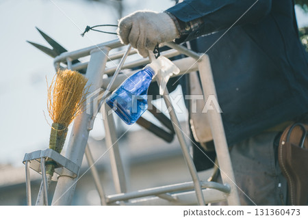 園丁 修剪 男人 131360473