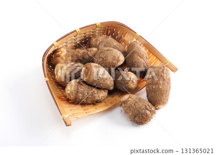 Fresh muddy taro 131365021