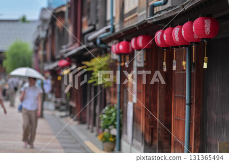 Early summer in Higashi Chaya District with hanging lanterns 131365494