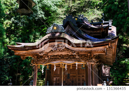 岡本神社大瀧神社屋頂 131366435