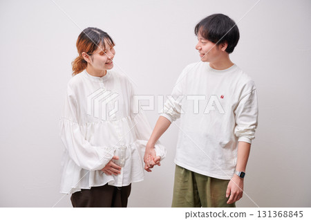 Couple facing each other, pregnant woman, maternity Couple facing each other, pregnant woman, maternity 131368845