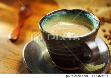 Cafe au lait 131369531