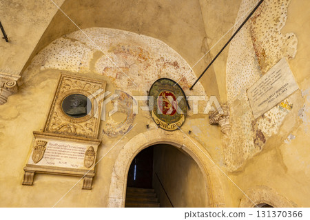 Pienza municipality coats of arms and Piccolomini plaque Pienza municipality coats of arms and Piccolomini plaque 131370366