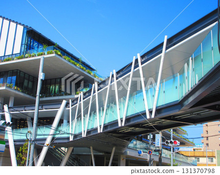 埼玉縣川口市川口市政廳二期完工後的人行道景觀 131370798