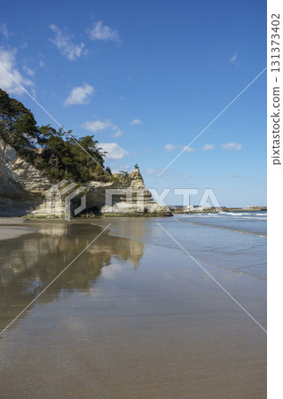 Waisho Beach 131373402