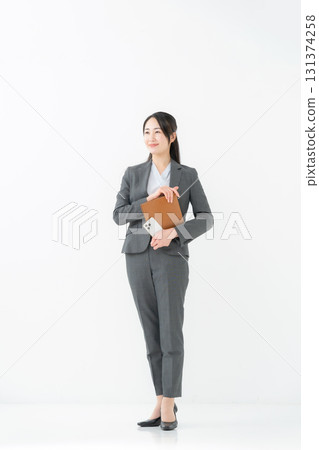 商務女性西裝規劃師全身 131374258