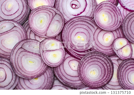 Background of sliced red onion rings 131375710