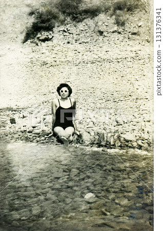 Showa 1213 131376341