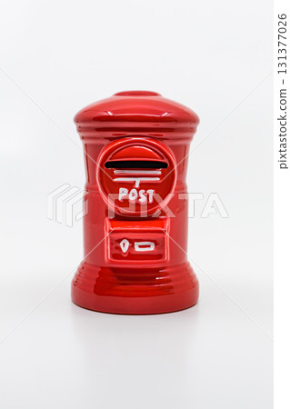 白色背景的信箱 131377026