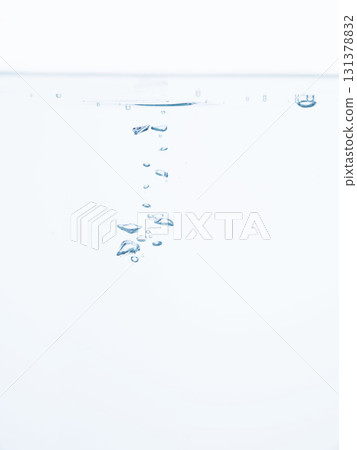 Air bubbles and foam in the water and the water surface 131378832