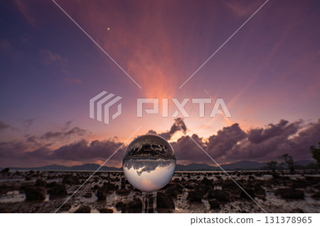 Sunset Dream Crystal Ball Seascape Reflection 131378965