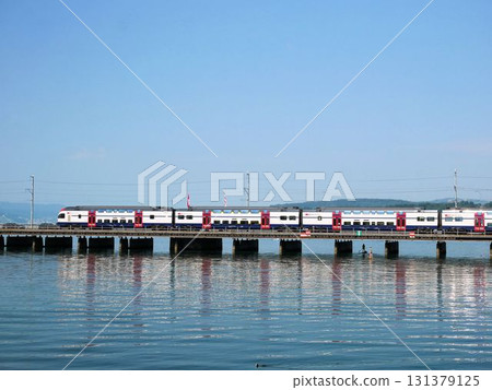 SBB: Swiss Federal Railways RABe511 train (Seedamm, Rapperswil) SBB: Swiss Federal Railways RABe511 train (Seedamm, Rapperswil) 131379125