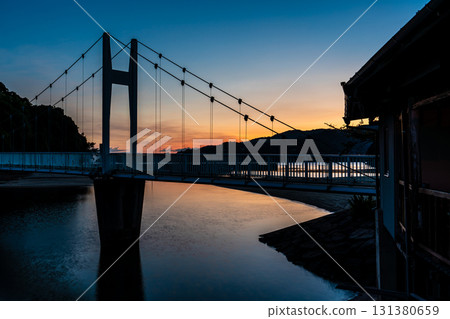 Yunokojima, Kangetsu Bridge, dawn [Minamata City, Kumamoto Prefecture] 131380659