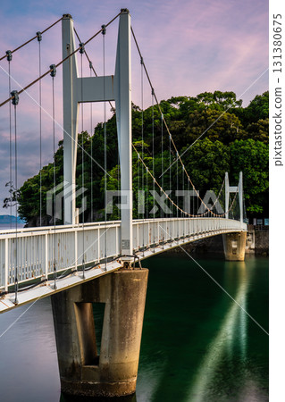 Yunokojima, Kangetsu Bridge, dawn [Minamata City, Kumamoto Prefecture] 131380675