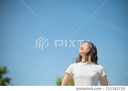 A woman looking far away 131383710