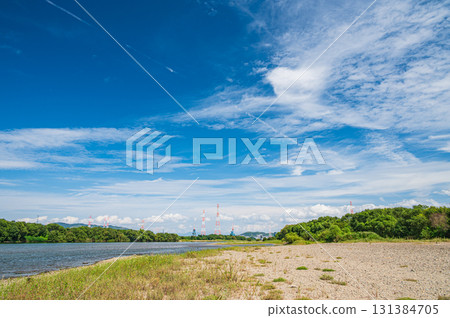 大阪府枚方市淀川河畔的景色 大阪府枚方市淀川河畔的景色 131384705