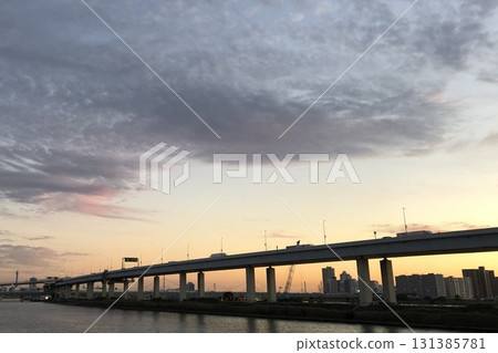 黃昏的高速公路_03 黃昏的高速公路_03 131385781