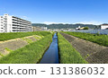The Yamashina River flows through Fushimi Ward in Kyoto 131386032