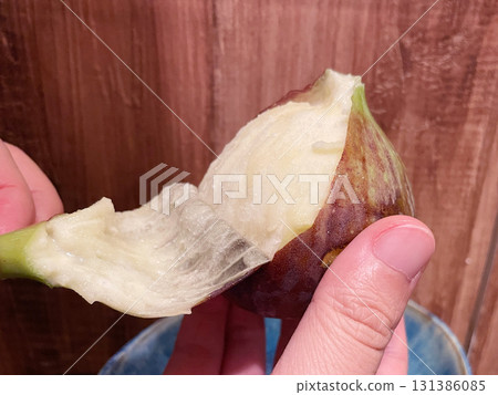 Figs, fresh figs, autumn fruit Figs, fresh figs, autumn fruit 131386085