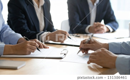 商人開會 131386461