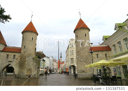 Viru Gate in the Old Town of Tallinn, a Hanseatic trading city 131387531