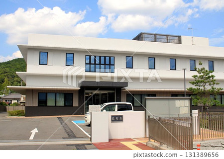 柏原簡易法院 柏原簡易法院 131389656