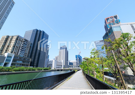 Buildings along the Dojima River in Nakanoshima, Osaka (Kita Ward, Osaka City, Osaka Prefecture) 131395417