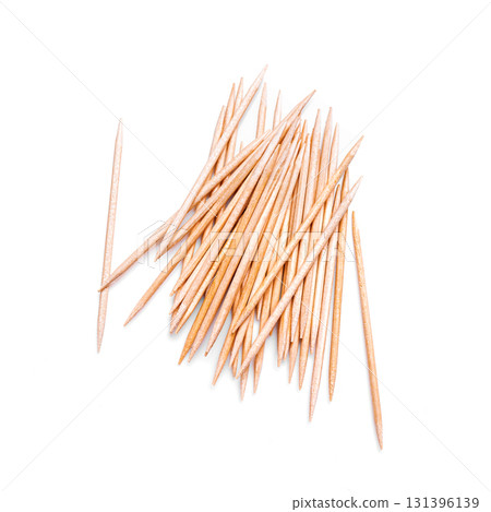 Wooden toothpicks isolated on white 131396139