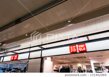 JR Shinagawa Station, Uniqlo Ecute Shinagawa Store, Takanawa, Minato-ku, Tokyo 131402869