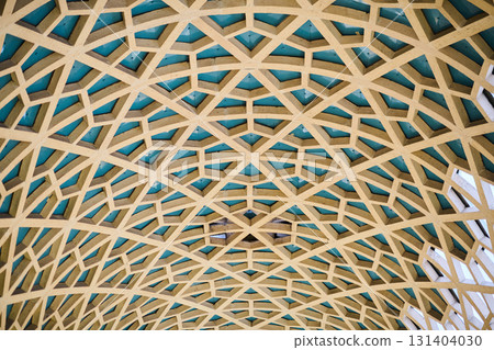 Architectural detail texture background with oriental hexagonal grid pattern Architectural detail texture background with oriental hexagonal grid pattern 131404030