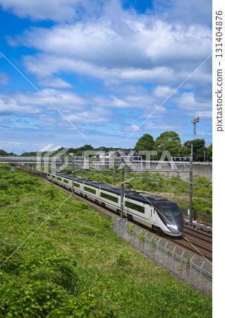 Blue sky and skyliner 131404876