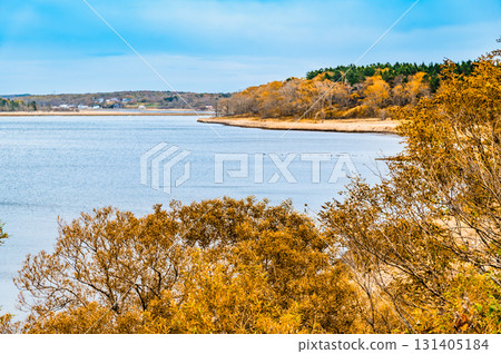 北海道秋天的風蓮湖 北海道秋天的風蓮湖 131405184
