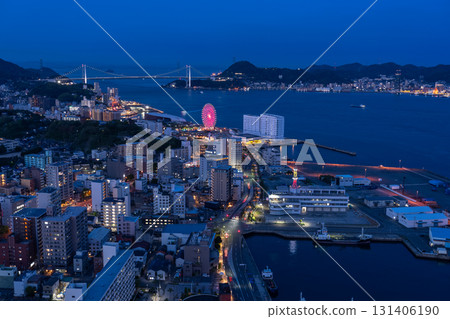山口縣:關門大橋和關門海峽的夜景 山口縣:關門大橋和關門海峽的夜景 131406190