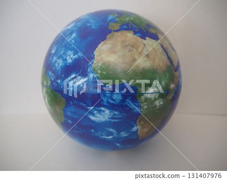 Globe 4: Africa 131407976