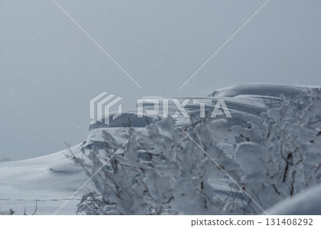 雪簷口圖像 雪簷口圖像 131408292