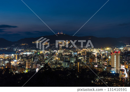 新世界三大夜景之一的長崎夜景,從風頭公園展望台眺望 新世界三大夜景之一的長崎夜景,從風頭公園展望台眺望 131410591