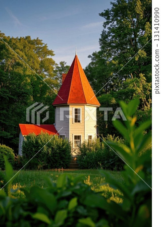 森林中的欧式建筑 森林中的欧式建筑 131410990