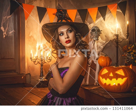 服裝萬聖節的女人 131411064