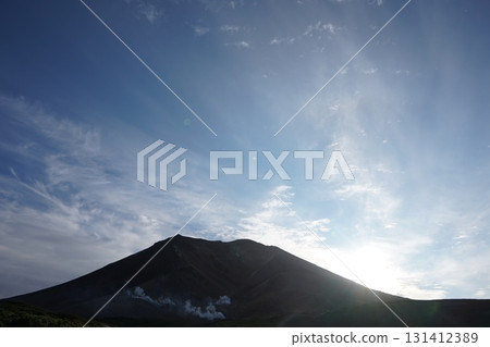 秋高氣爽的朝日山 秋高氣爽的朝日山 131412389