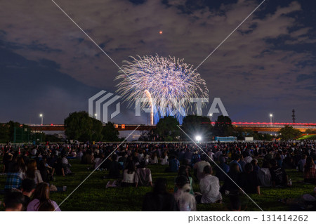 <Tokyo> Kita Ward Fireworks Festival and Fireworks 131414262